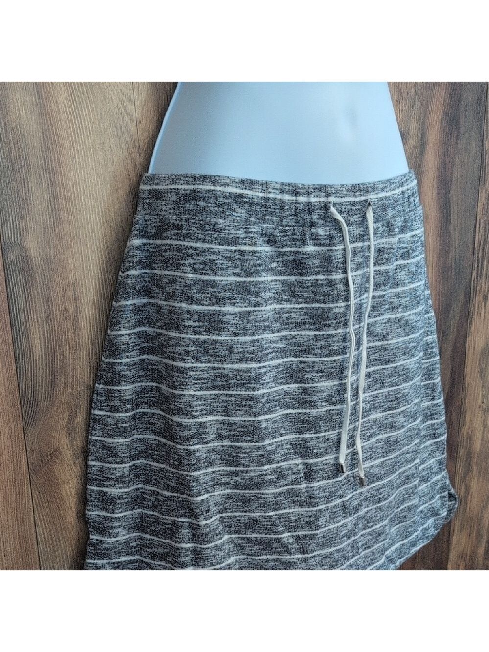 Anthropologie Kenji Casual Gray Striped Skater Skirt M 728D - Picture 2 of 7